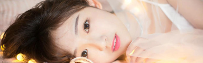 加拿大街头3P性交不雅视频