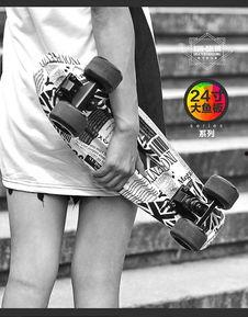 滑板成人款视频,轻松入门，畅享滑板乐趣