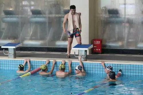 成人游泳海滩视频大全