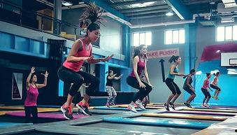 成人练功蹦床视频大全集,成人练功蹦床技巧与动作大全