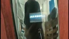 成人怎样戴平安锁视频,成人佩戴平安锁的正确方法与寓意解析